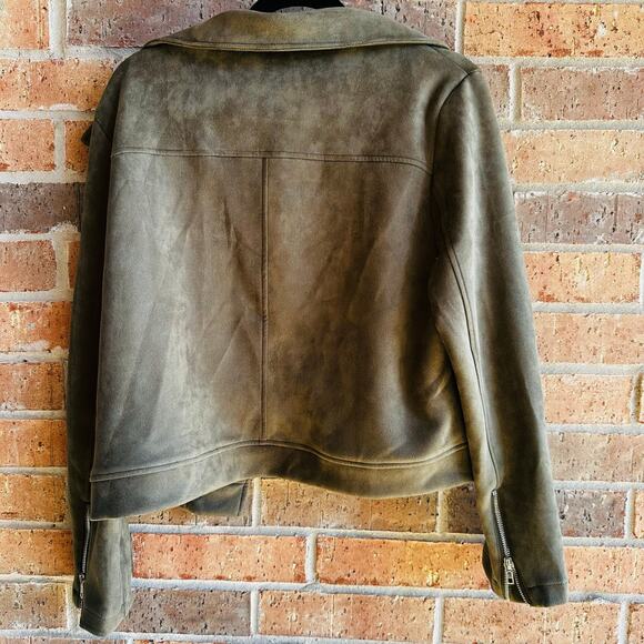 Apperloth An Olive Green Long Sleeve Zip Up Jacket - Picture 2 of 6